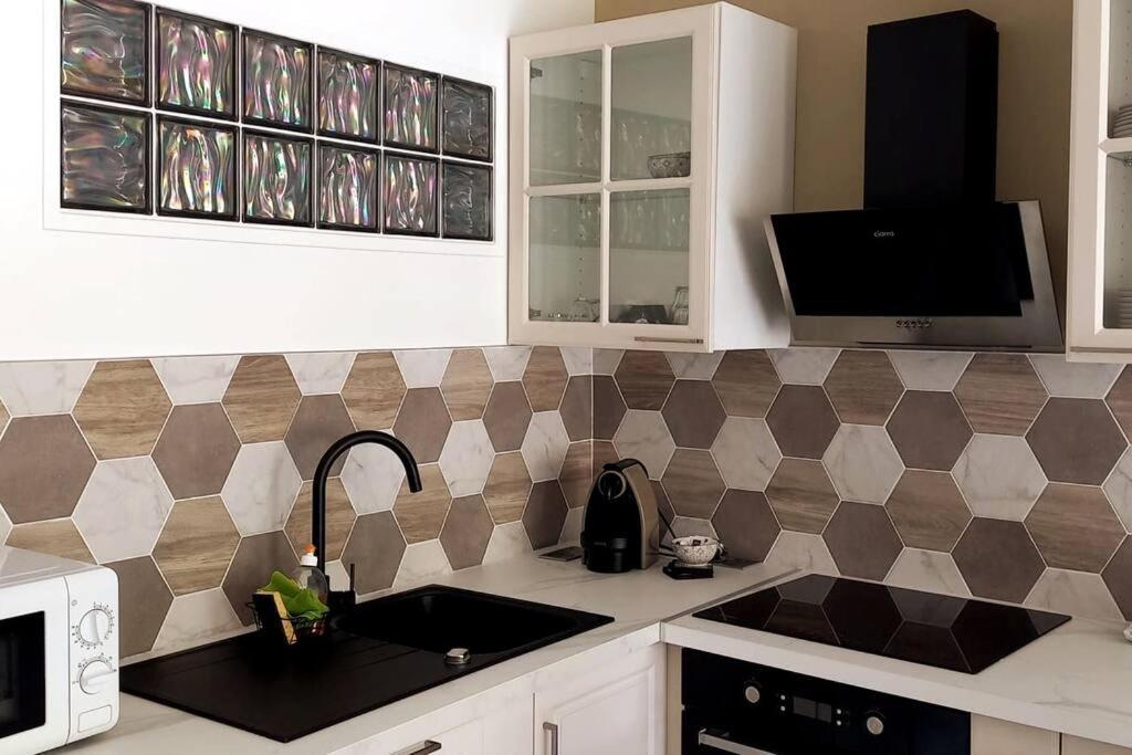 Immeuble Le Regency, Appartement 4 Pieces, 80 Metres De La Plage Menton Exteriér fotografie