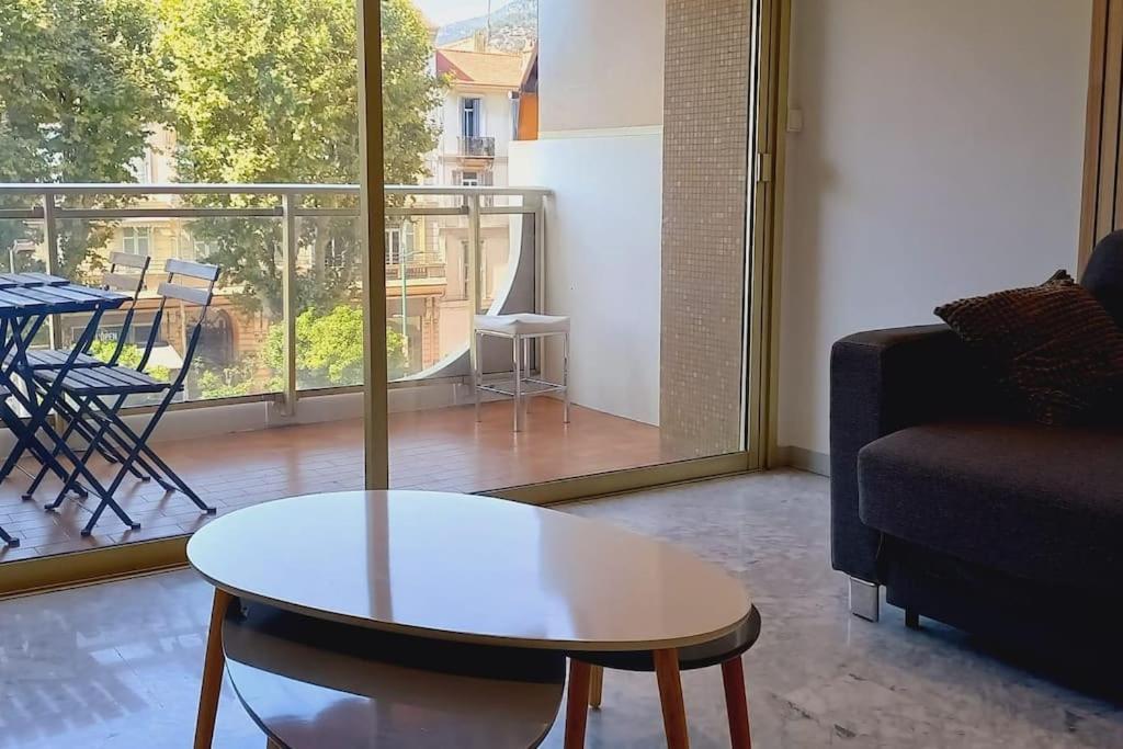 Immeuble Le Regency, Appartement 4 Pieces, 80 Metres De La Plage Menton Exteriér fotografie