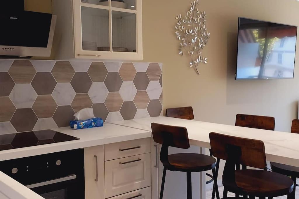 Immeuble Le Regency, Appartement 4 Pieces, 80 Metres De La Plage Menton Exteriér fotografie