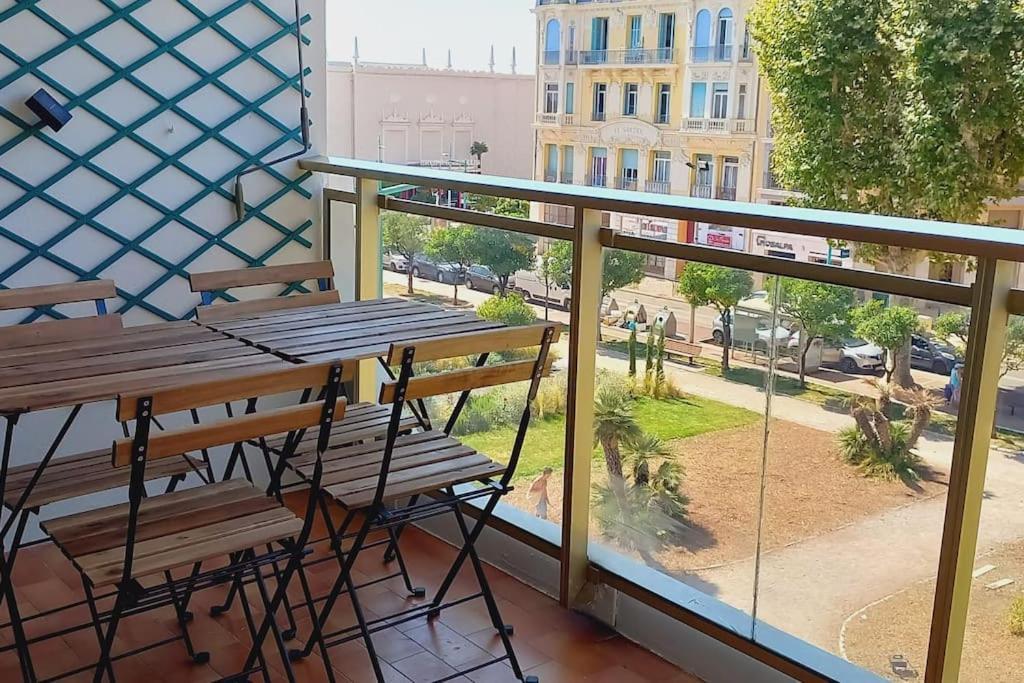 Immeuble Le Regency, Appartement 4 Pieces, 80 Metres De La Plage Menton Exteriér fotografie