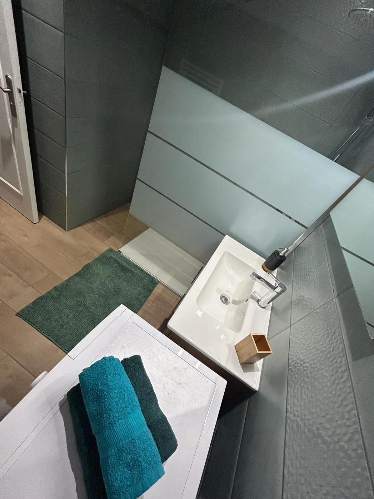 Immeuble Le Regency, Appartement 4 Pieces, 80 Metres De La Plage Menton Exteriér fotografie