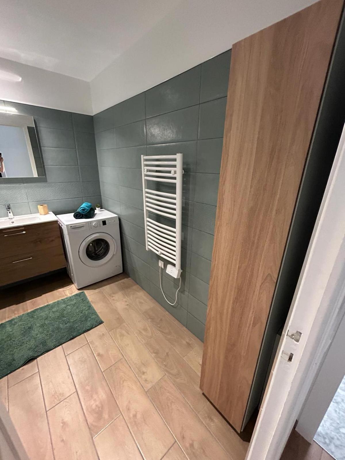 Immeuble Le Regency, Appartement 4 Pieces, 80 Metres De La Plage Menton Exteriér fotografie